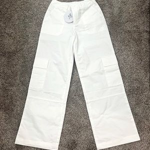 Princess Polly white low rise cargos